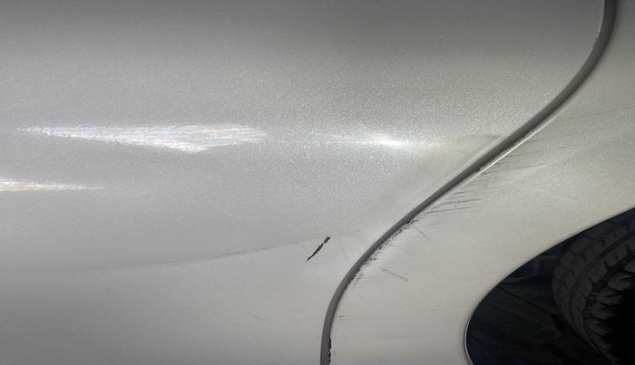 2015 Maruti Swift VXI, Petrol, Manual, 71,098 km, Rear left door - Slightly dented