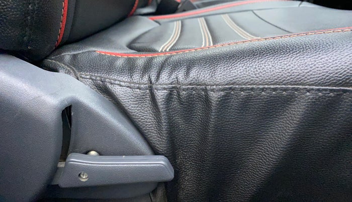 2017 Maruti Alto 800 LXI, Petrol, Manual, 25,202 km, Driver Side Adjustment Panel