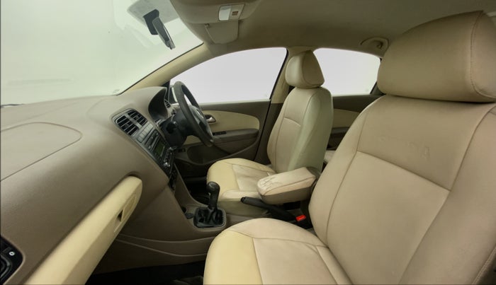 2013 Skoda Rapid 1.6 ACTIVE PLUS MPI, Petrol, Manual, 88,001 km, Right Side Front Door Cabin