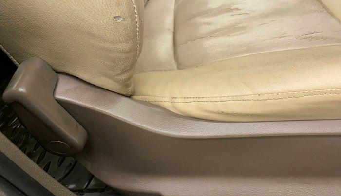 2013 Skoda Rapid 1.6 ACTIVE PLUS MPI, Petrol, Manual, 88,001 km, Driver Side Adjustment Panel