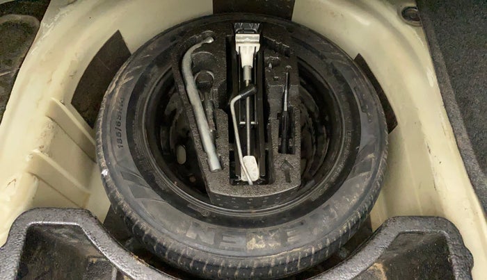 2013 Skoda Rapid 1.6 ACTIVE PLUS MPI, Petrol, Manual, 88,001 km, Spare Tyre