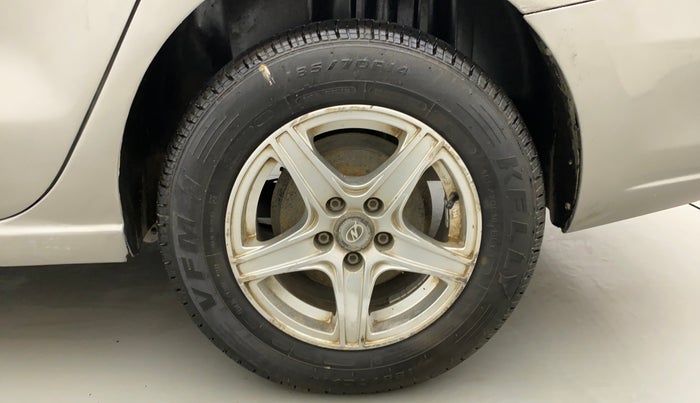 2013 Skoda Rapid 1.6 ACTIVE PLUS MPI, Petrol, Manual, 88,001 km, Left Rear Wheel