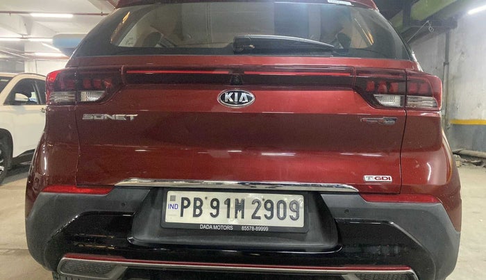 2021 KIA SONET GTX PLUS 1.0 IMT DUAL TONE, Petrol, Manual, 22,542 km, Dicky (Boot door) - Minor scratches