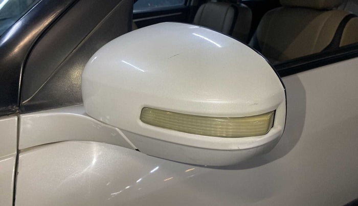 2014 Maruti Swift VDI, Diesel, Manual, 43,370 km, Left rear-view mirror - Mirror movement not proper