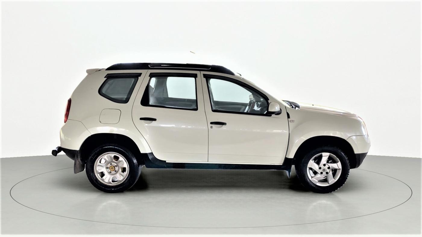 2014 Renault Duster 85 PS RXL DIESEL, Diesel, Manual, 89,206 km, Right Side View