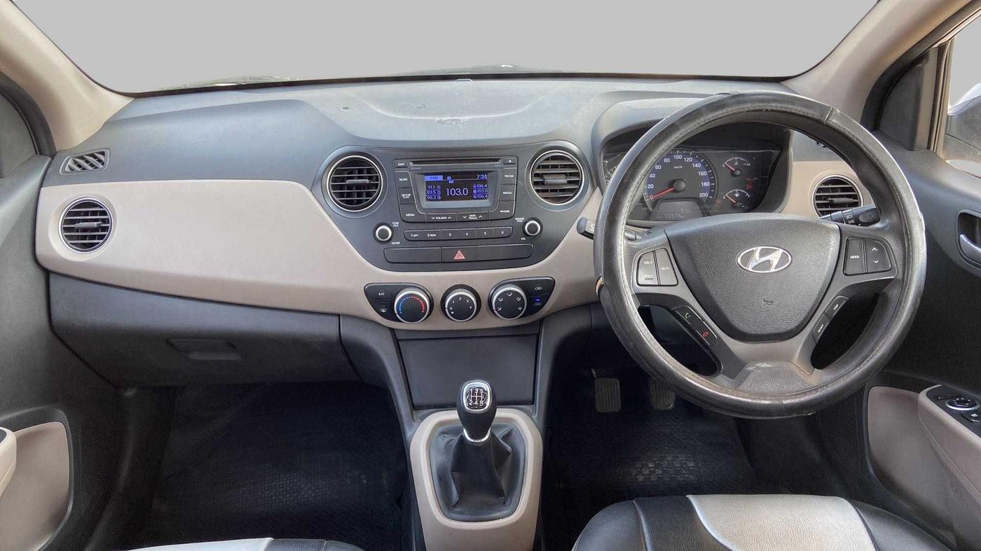 2015 Hyundai Xcent S (O) 1.2, Petrol, Manual, 55,567 km, Dashboard