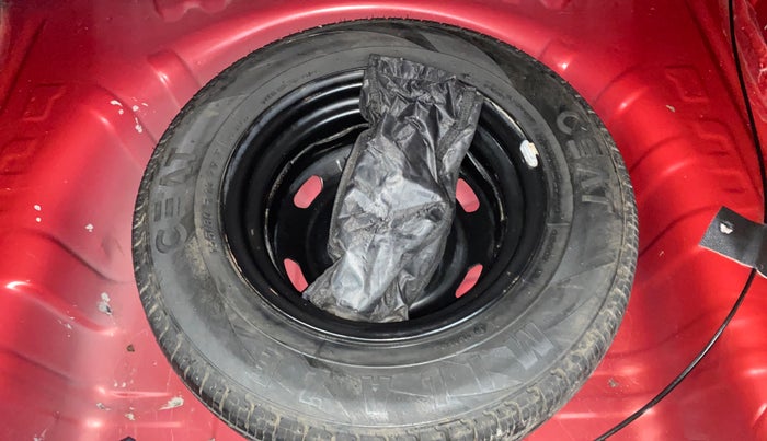 2016 Renault Kwid RXL, Petrol, Manual, 73,043 km, Spare Tyre