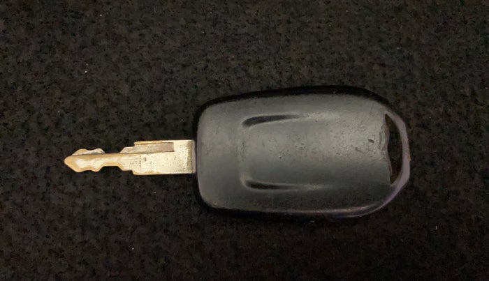 2016 Renault Kwid RXL, Petrol, Manual, 73,043 km, Key Close Up