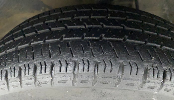2016 Maruti Alto K10 VXI, Petrol, Manual, 44,777 km, Left Front Tyre Tread