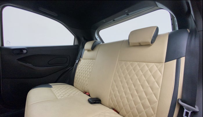 2020 Ford FREESTYLE TITANIUM 1.5 DIESEL, Diesel, Manual, 30,624 km, Right Side Rear Door Cabin