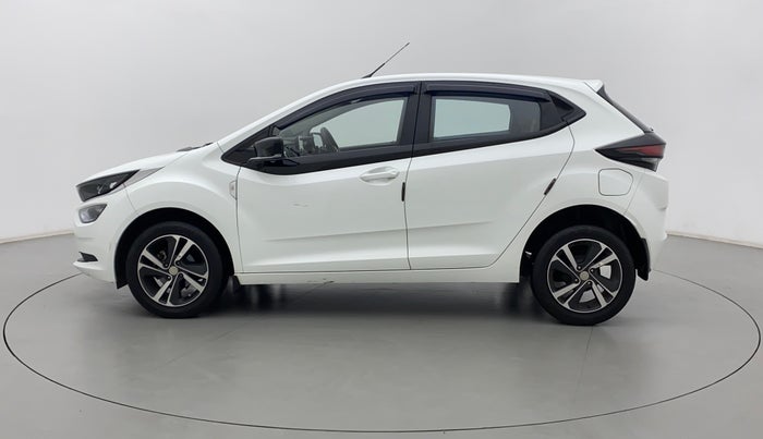 2022 Tata ALTROZ XZ DIESEL, Diesel, Manual, 19,941 km, Left Side