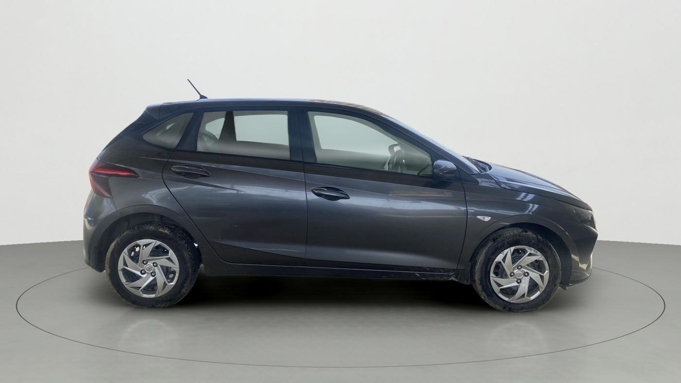 2020 Hyundai NEW I20 MAGNA 1.2 MT, Petrol, Manual, 95,585 km, Right Side View