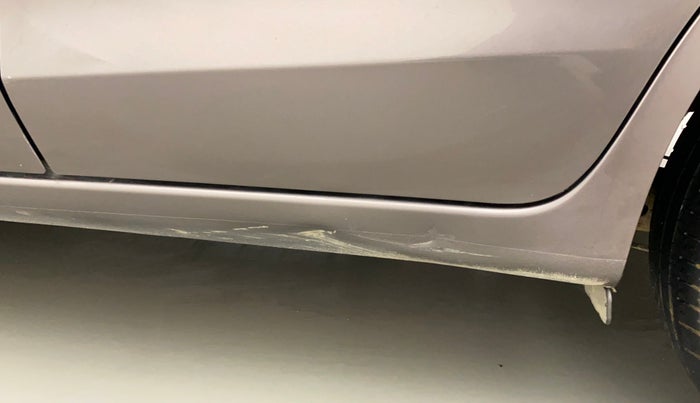 2016 Honda Amaze 1.2L I-VTEC SX, Petrol, Manual, 46,427 km, Left running board - Slightly dented