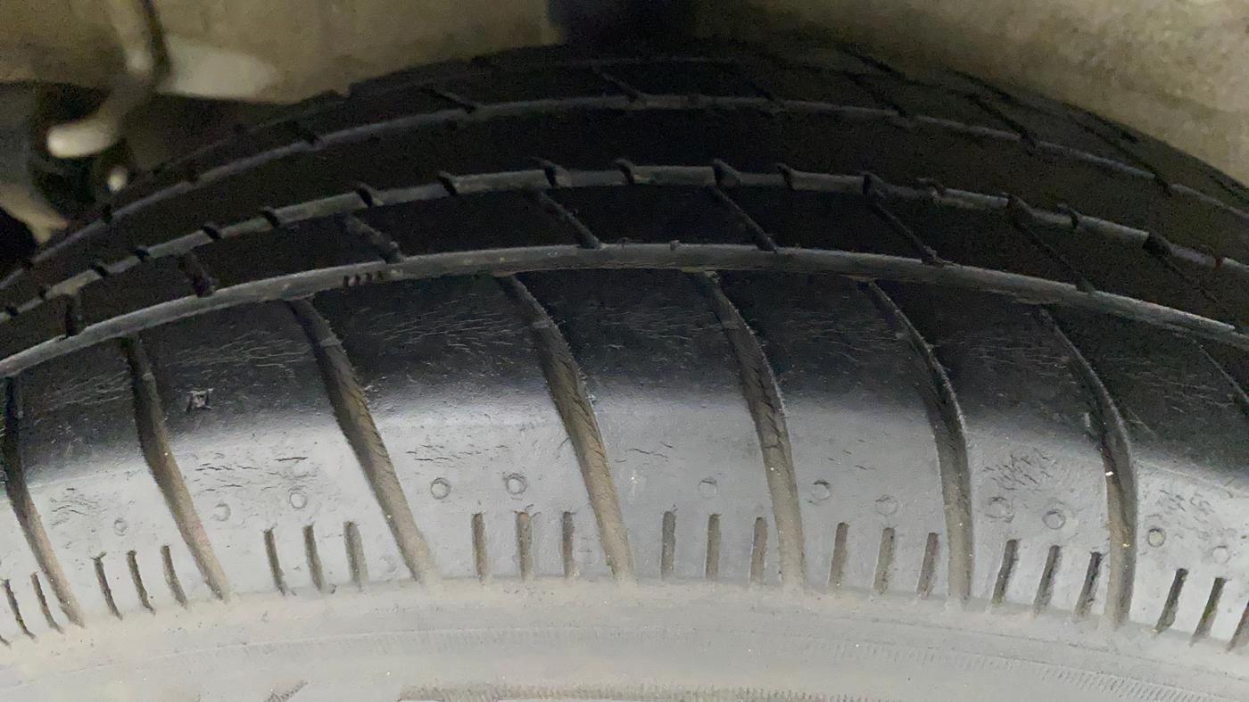 2018 Maruti Celerio VXI AMT, Petrol, Automatic, 56,436 km, Right Rear Tyre Tread