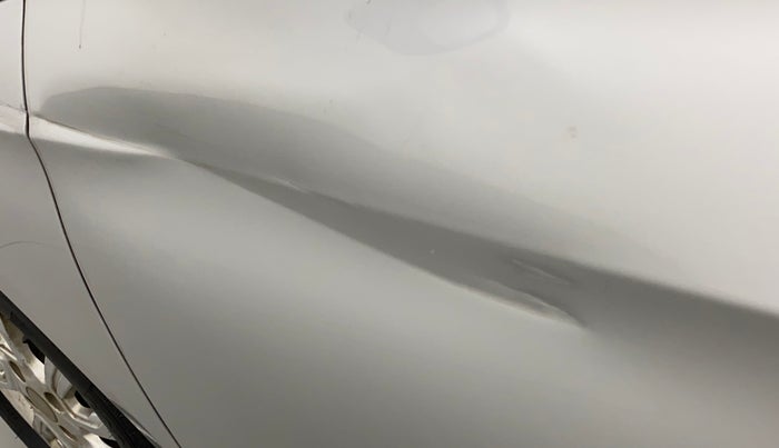 2018 Tata Tiago XZ PETROL, Petrol, Manual, 48,949 km, Front passenger door - Slightly dented