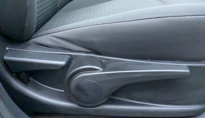 2018 Tata Tiago XZ PETROL, Petrol, Manual, 48,949 km, Driver Side Adjustment Panel