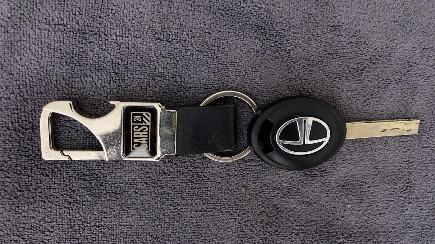 2022 Tata Tiago XZ PLUS CNG, CNG, Manual, 1,409 km, Key Close Up