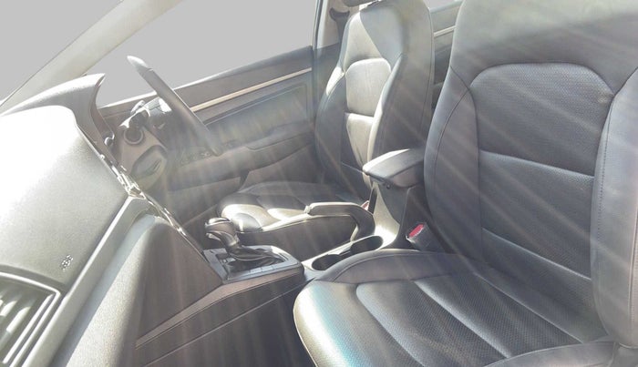 2019 Hyundai New Elantra 2.0 SX(O) AT PETROL, Petrol, Automatic, 11,290 km, Right Side Front Door Cabin