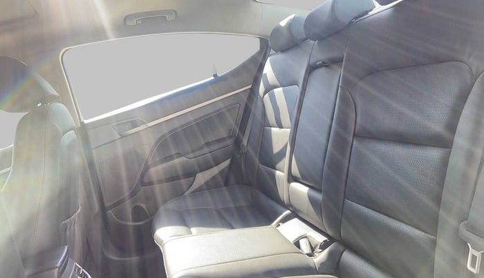 2019 Hyundai New Elantra 2.0 SX(O) AT PETROL, Petrol, Automatic, 11,290 km, Right Side Rear Door Cabin