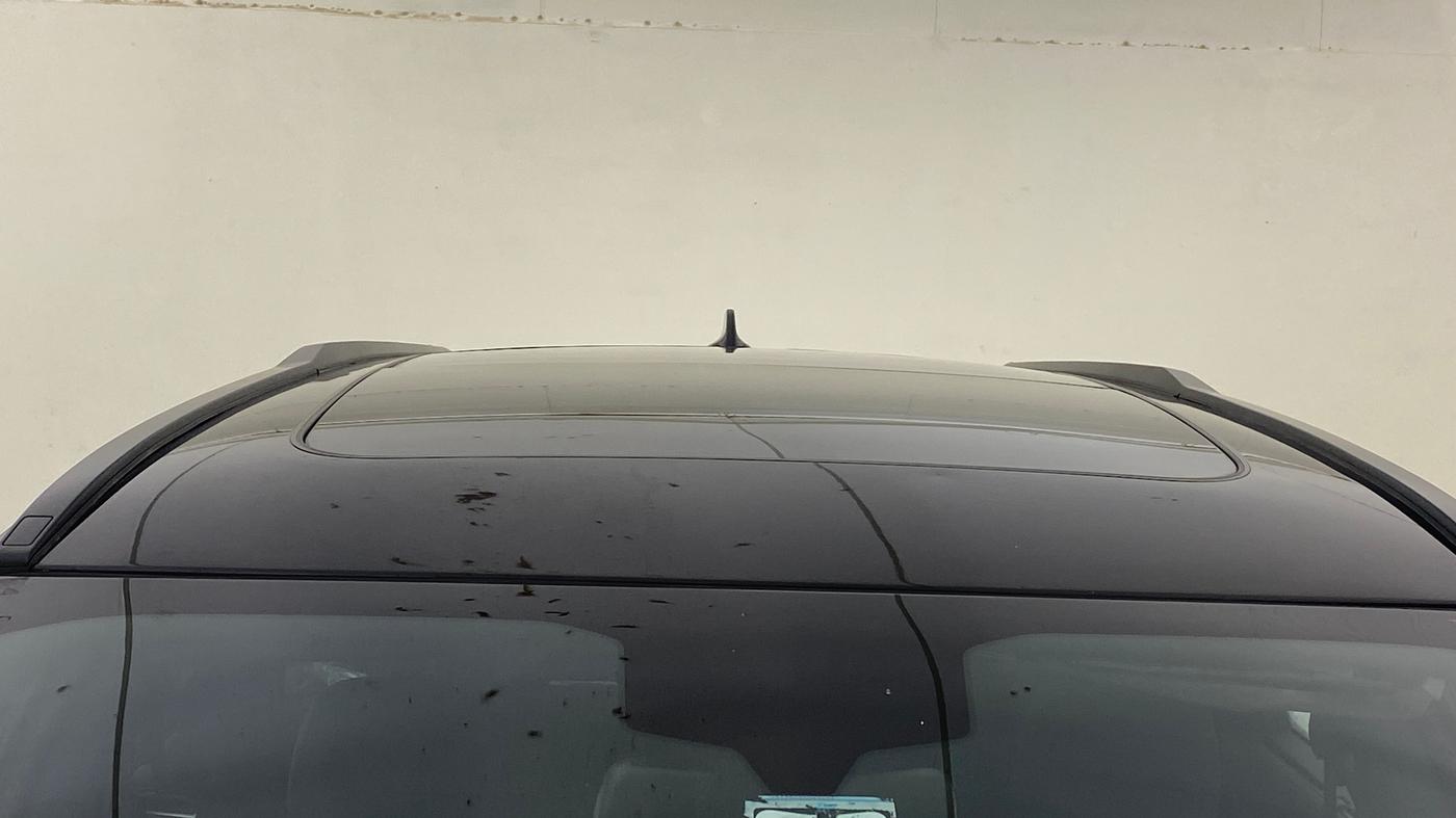 2024 Tata Safari ACCOMPLISHED DARK EDITION, Diesel, Manual, 15,890 km, Moonroof/ Sunroof