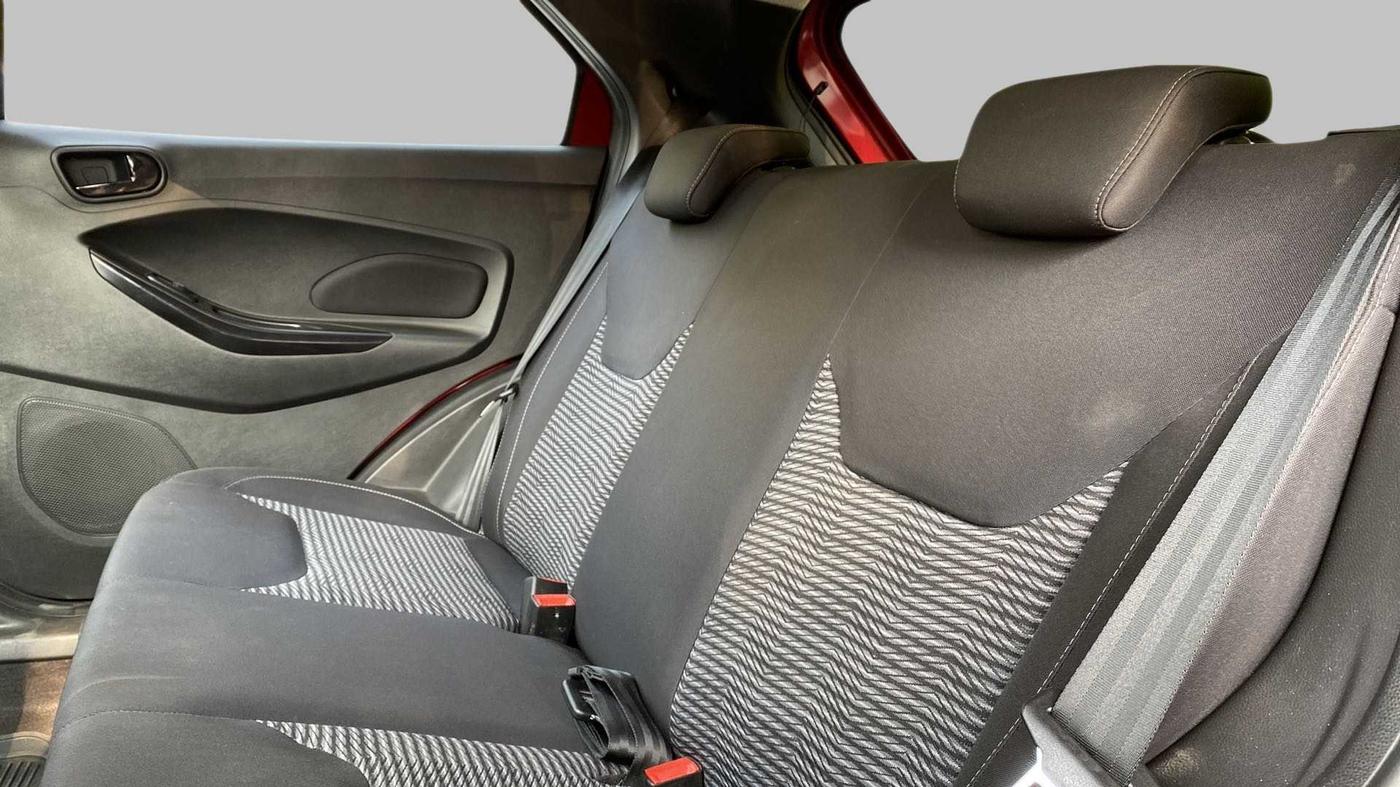 2019 Ford New Figo TITANIUM 1.2 PETROL MT, Petrol, Manual, 31,309 km, Right Side Rear Door Cabin