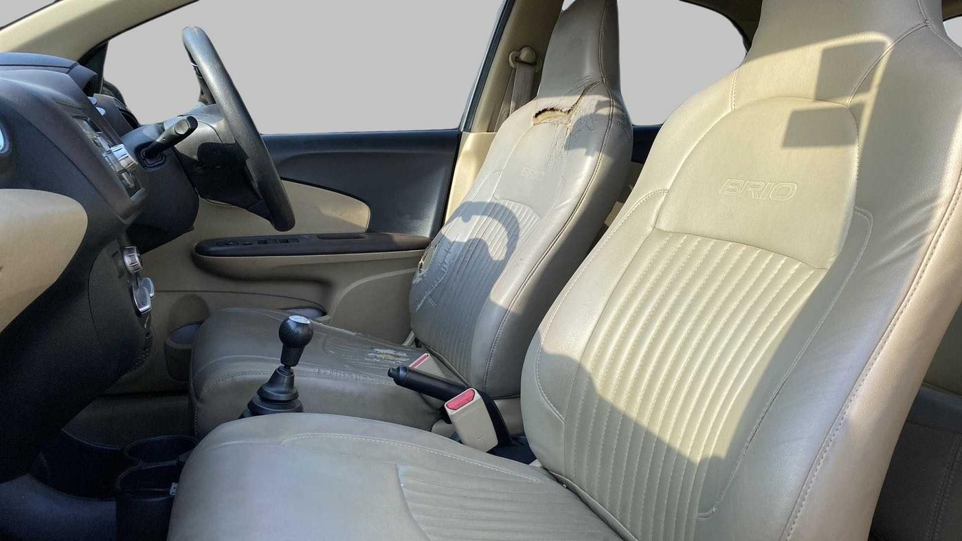 2012 Honda Brio V MT, Petrol, Manual, 83,124 km, Right Side Front Door Cabin