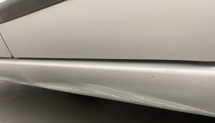 2011 Maruti A Star VXI, Petrol, Manual, 92,215 km, Left running board - Slightly dented