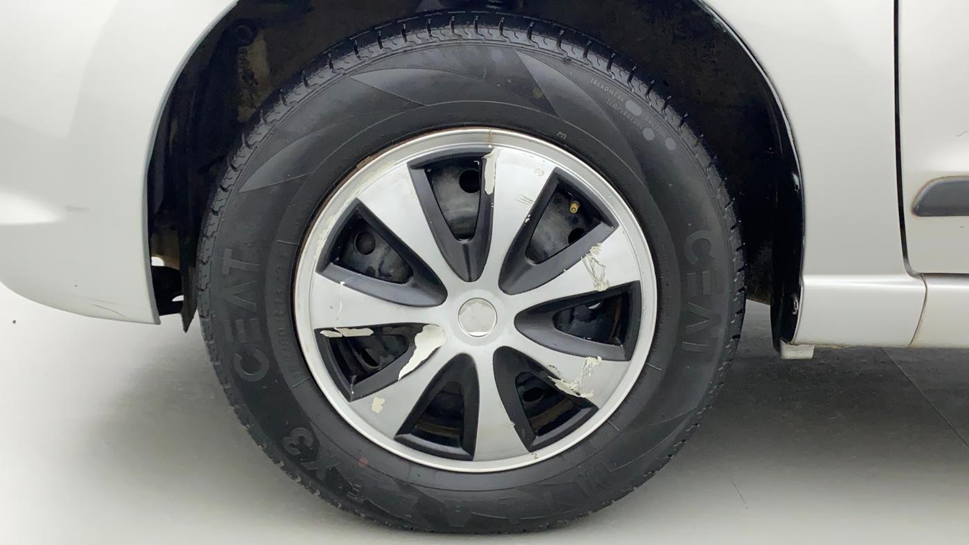 2011 Maruti A Star VXI, Petrol, Manual, 92,215 km, Left Front Wheel