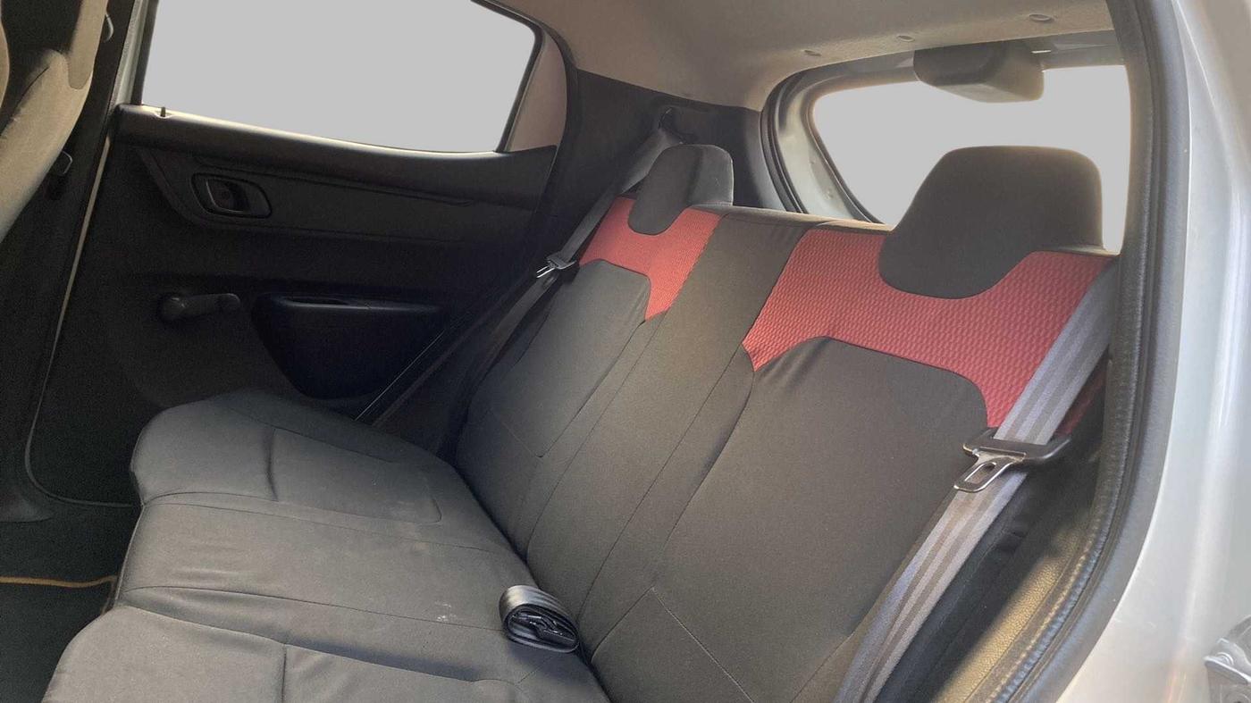 2018 Renault Kwid RXL, Petrol, Manual, 82,043 km, Right Side Rear Door Cabin