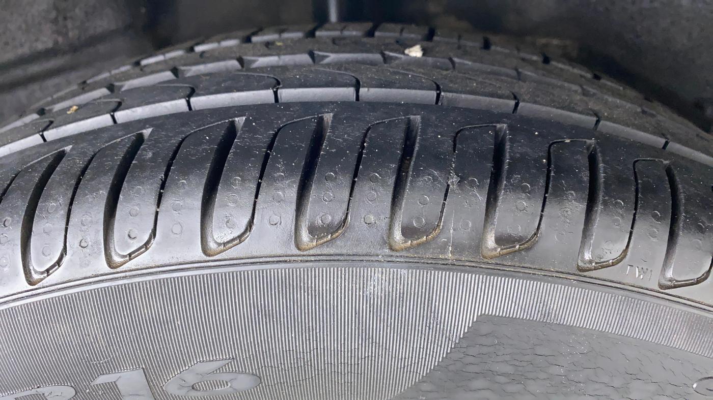 2012 Honda Accord 2.4L I-VTEC AT, Petrol, Automatic, 63,465 km, Right Rear Tyre Tread