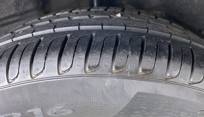 2012 Honda Accord 2.4L I-VTEC AT, Petrol, Automatic, 63,465 km, Right Rear Tyre Tread