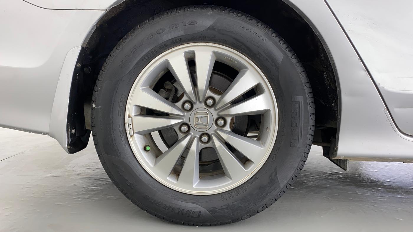 2012 Honda Accord 2.4L I-VTEC AT, Petrol, Automatic, 63,465 km, Right Rear Wheel