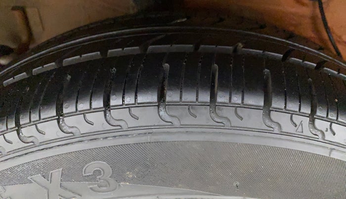 2018 Maruti Celerio ZXI AMT (O), Petrol, Automatic, 66,511 km, Right Rear Tyre Tread