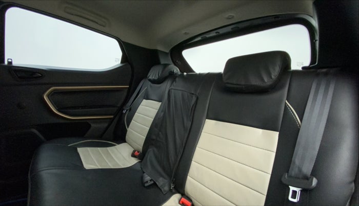 2021 Renault Kiger RXT AMT, Petrol, Automatic, 16,872 km, Right Side Rear Door Cabin