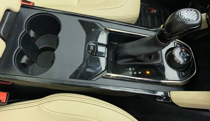 2021 Tata Safari XZA PLUS ADVENTURE, Diesel, Automatic, 43,886 km, Gear Lever