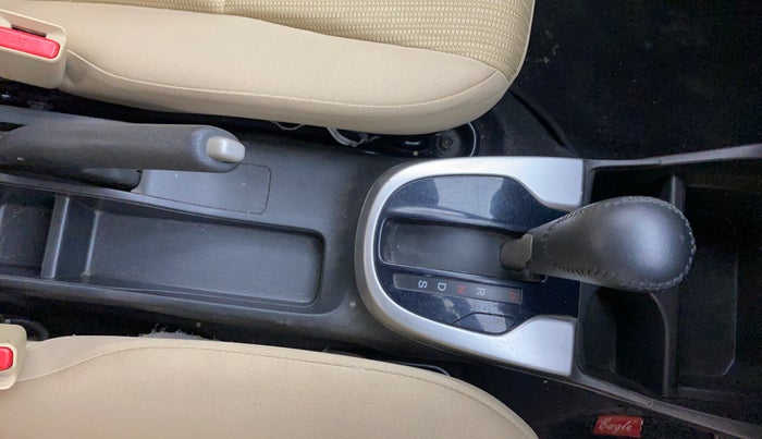 2017 Honda Jazz 1.2L I-VTEC V AT, Petrol, Automatic, 74,624 km, Gear Lever