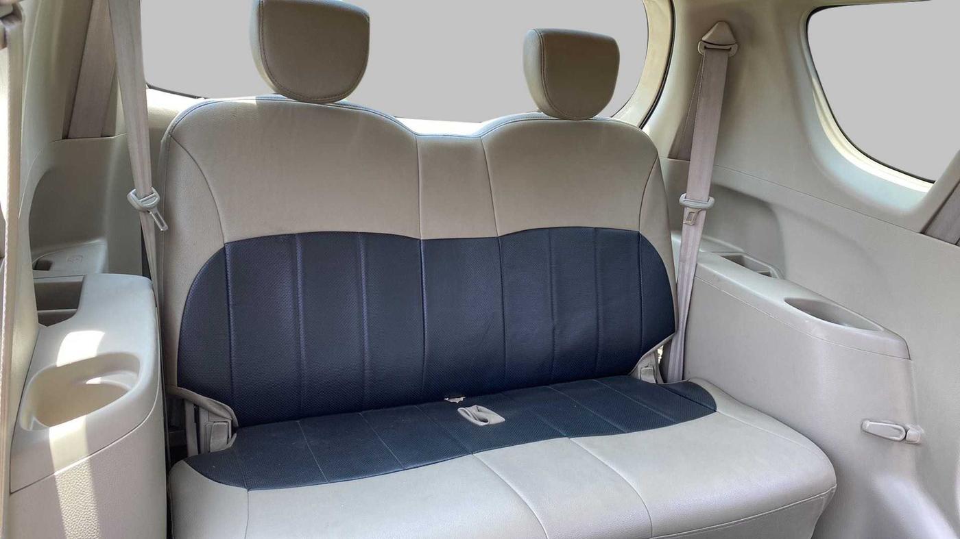 2015 Maruti Ertiga VXI, Petrol, Manual, 25,893 km, Third Seat Row ( optional )
