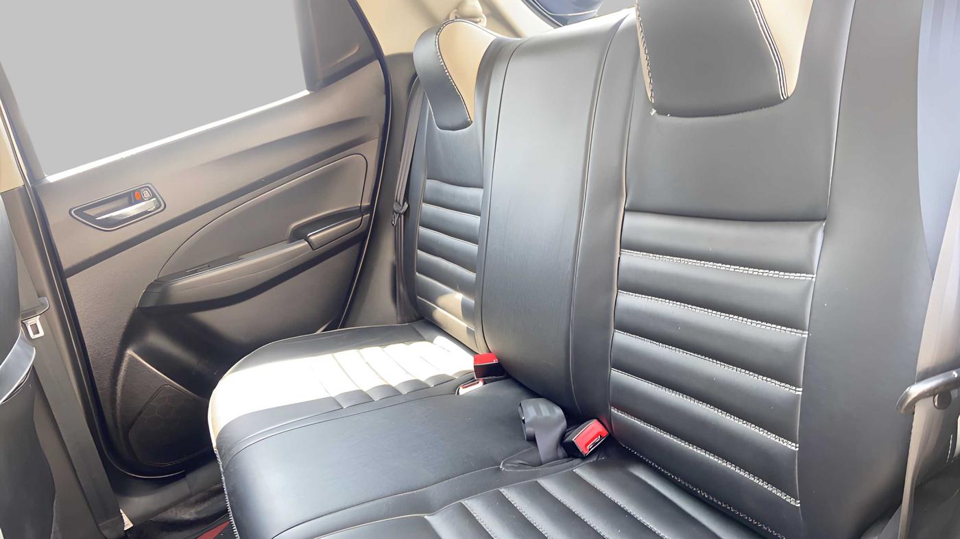 2018 Maruti Swift ZXI AMT, Petrol, Automatic, 46,509 km, Right Side Rear Door Cabin