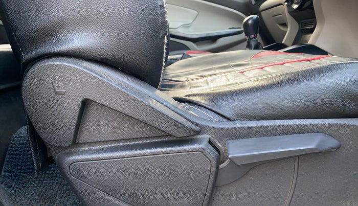 2017 Ford Ecosport TREND+ 1.5L DIESEL, Diesel, Manual, 73,044 km, Driver Side Adjustment Panel