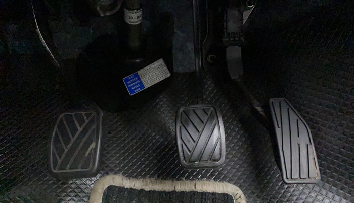 2019 Maruti Swift ZXI, Petrol, Manual, 64,660 km, Pedals