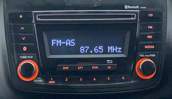 2019 Maruti Swift ZXI, Petrol, Manual, 64,660 km, Infotainment System
