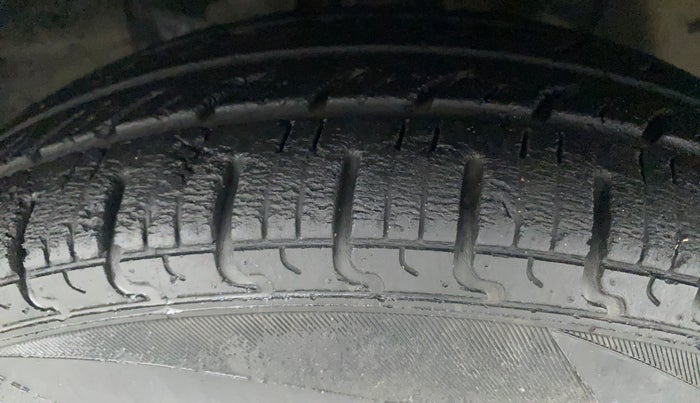 2019 Datsun Redi Go S 1.0 AMT, Petrol, Automatic, 22,961 km, Right Front Tyre Tread