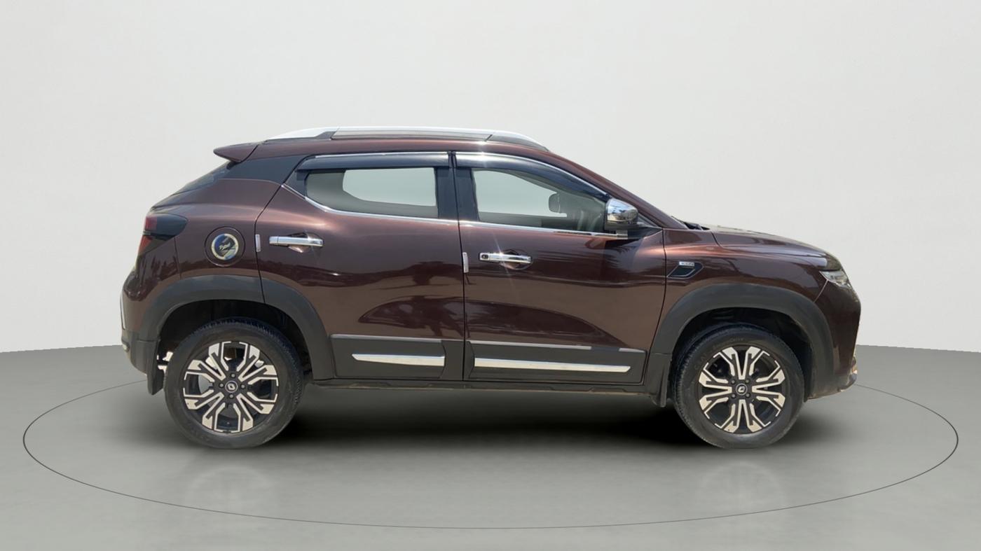 2022 Renault Kiger RXZ MT, Petrol, Manual, 17,605 km, Right Side View