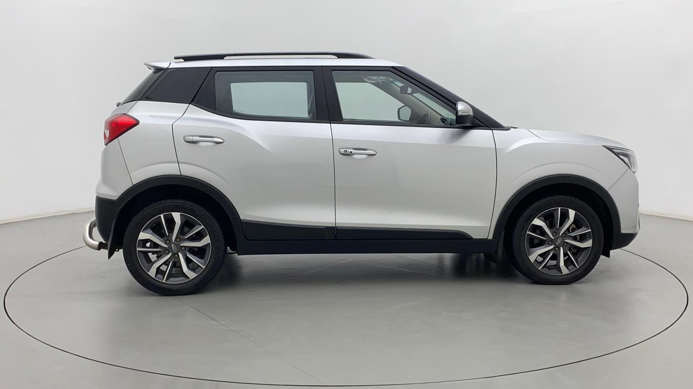 2021 Mahindra XUV300 W8 (O) 1.2 PETROL, Petrol, Manual, 50,128 km, Right Side View