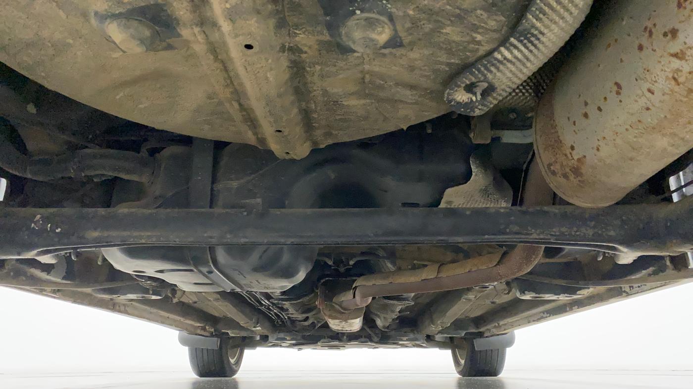 2021 Mahindra XUV300 W8 (O) 1.2 PETROL, Petrol, Manual, 50,128 km, Rear Underbody