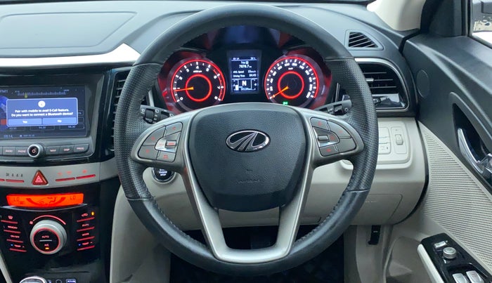 2021 Mahindra XUV300 W8 (O) 1.2 PETROL, Petrol, Manual, 50,128 km, Steering Wheel Close Up