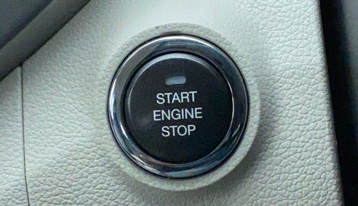 2021 Mahindra XUV300 W8 (O) 1.2 PETROL, Petrol, Manual, 50,128 km, Keyless Start/ Stop Button