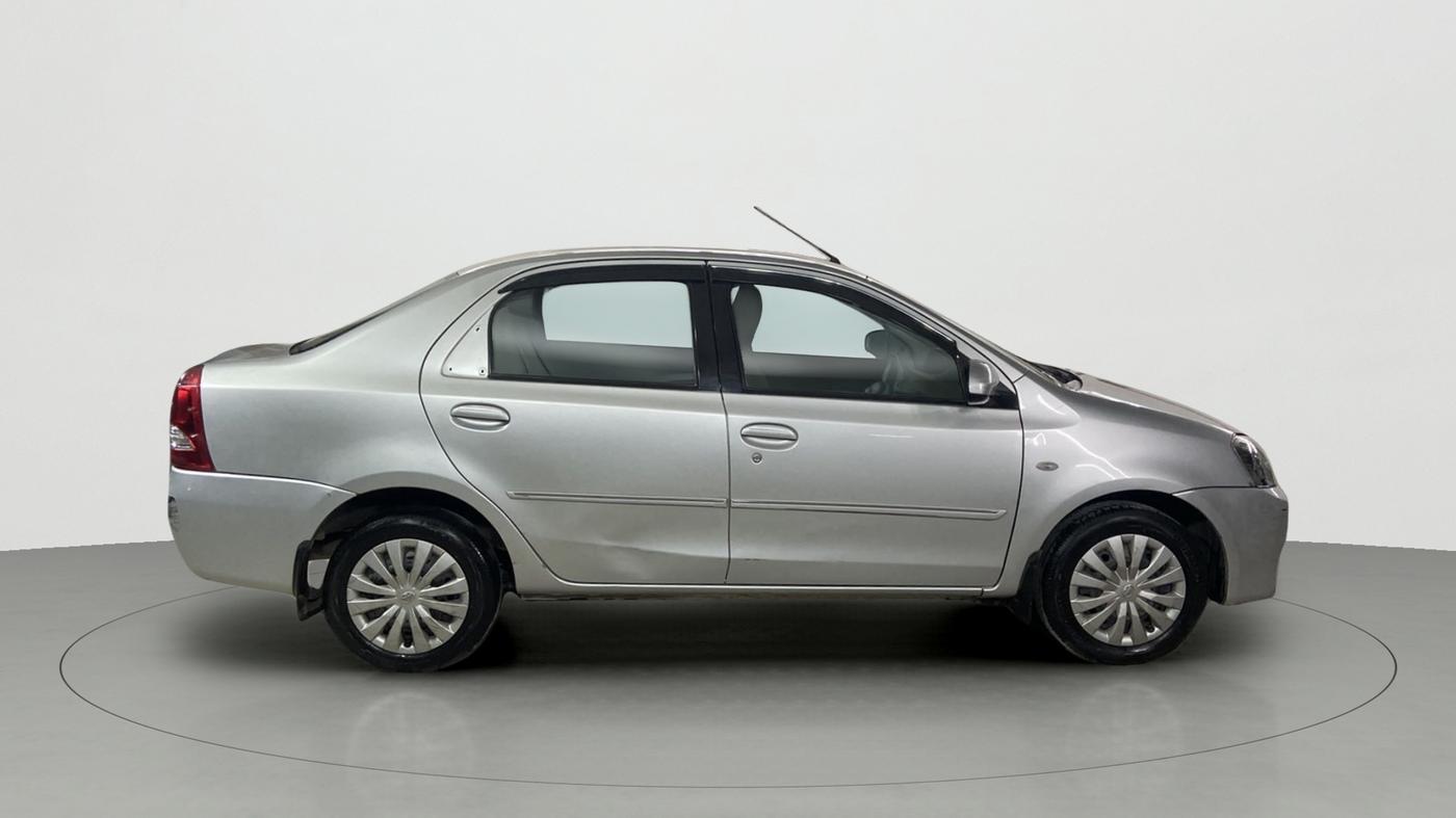 2014 Toyota Etios G, Petrol, Manual, 66,031 km, Right Side View