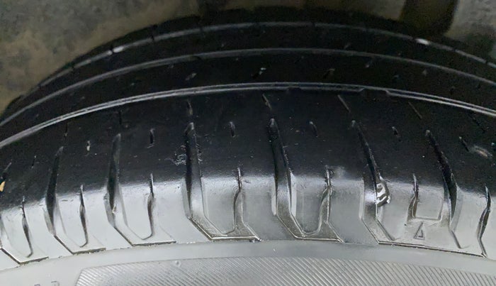 2017 Maruti Dzire ZXI PLUS AMT, Petrol, Automatic, 37,783 km, Left Rear Tyre Tread
