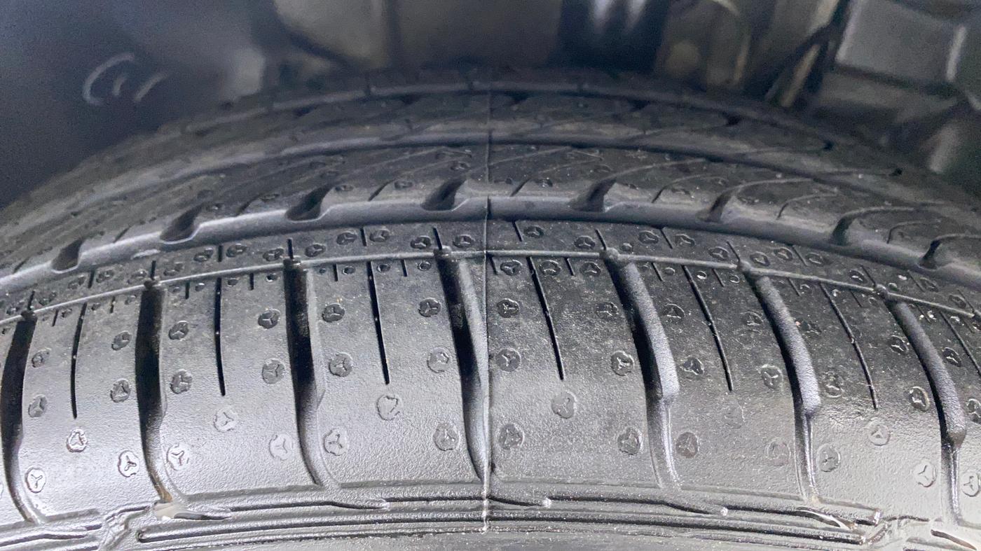 2017 Tata TIGOR XZ (O) PETROL, Petrol, Manual, 41,533 km, Right Front Tyre Tread